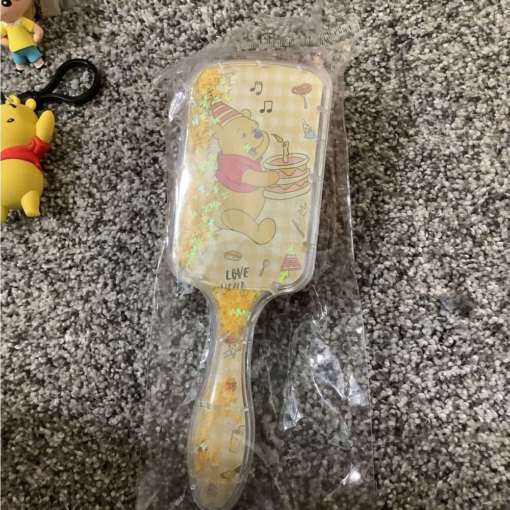 Yellow Winnie the Pooh Sign, Bag & Accessories Set - Picture 12 of 12
